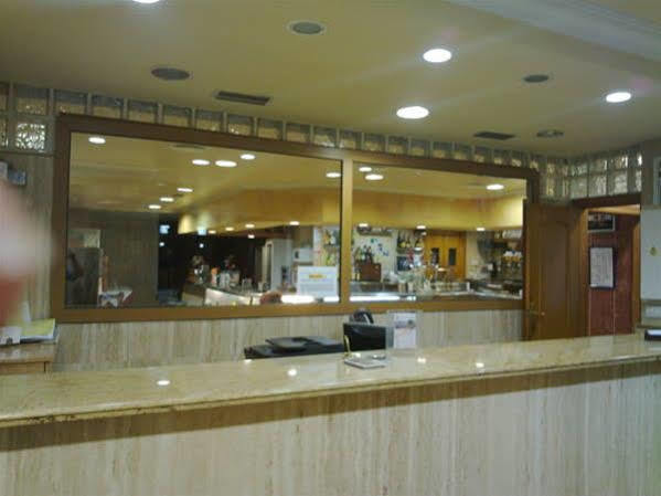 Hotel Juan Carlos Торевиеха Екстериор снимка