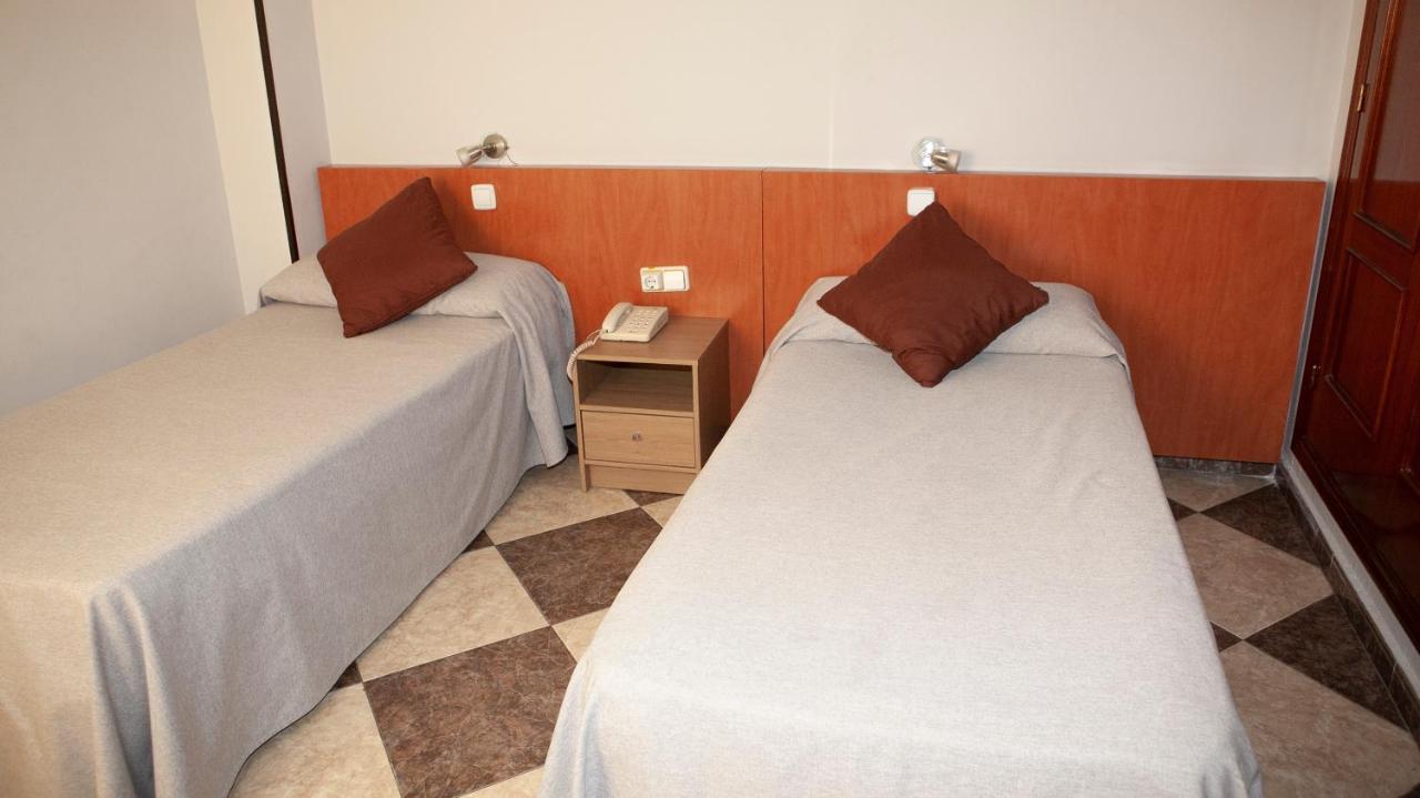 Hotel Juan Carlos Торевиеха Екстериор снимка