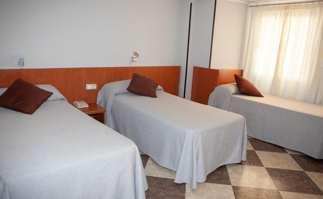 Hotel Juan Carlos Торевиеха Екстериор снимка