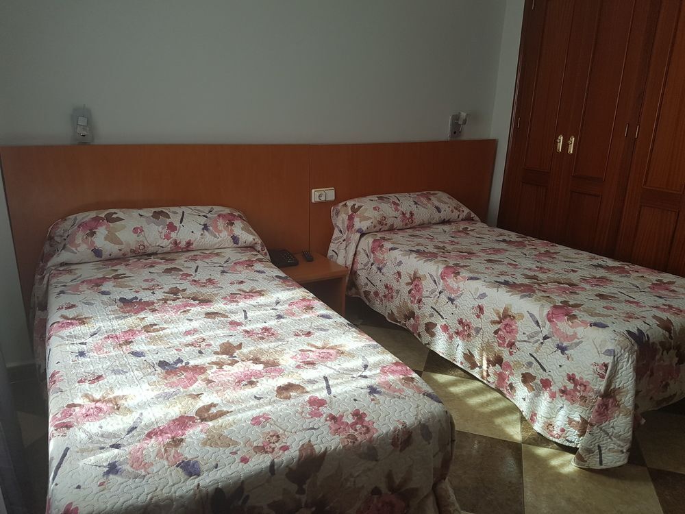 Hotel Juan Carlos Торевиеха Екстериор снимка